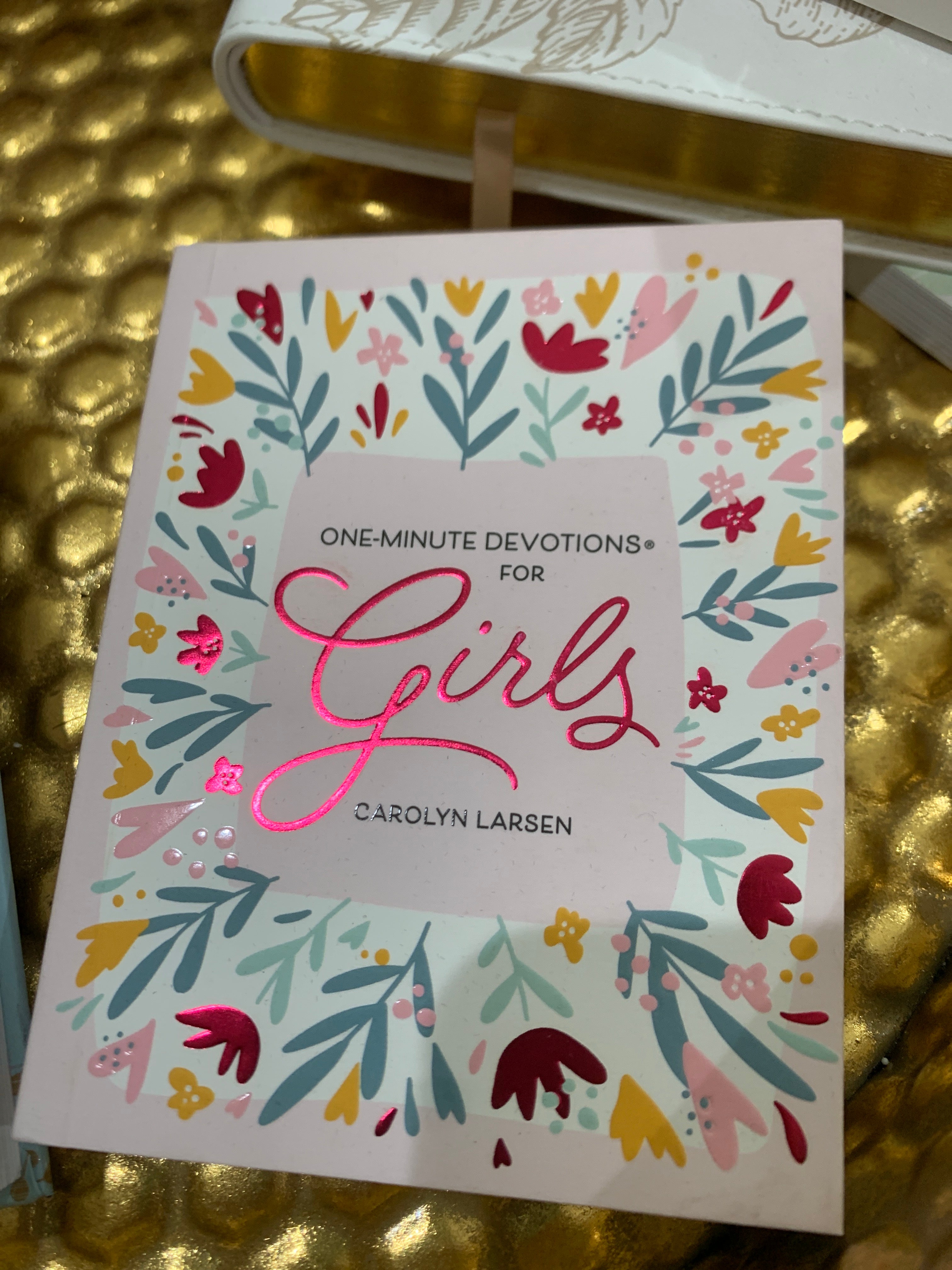 1 Minute Devotions for Girls