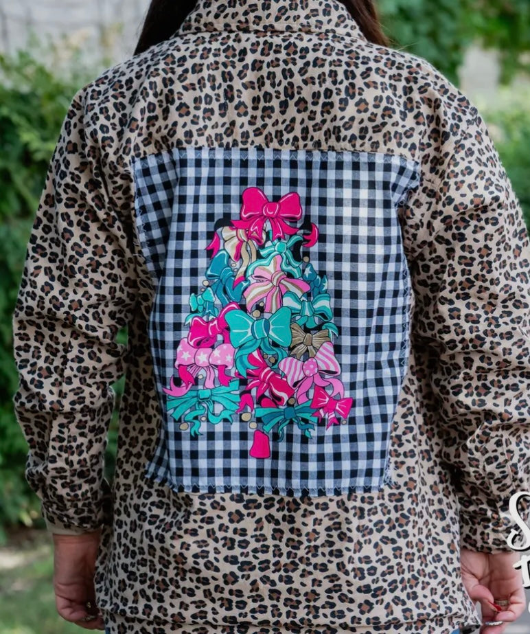 Leopard XMas Tree Button-Up