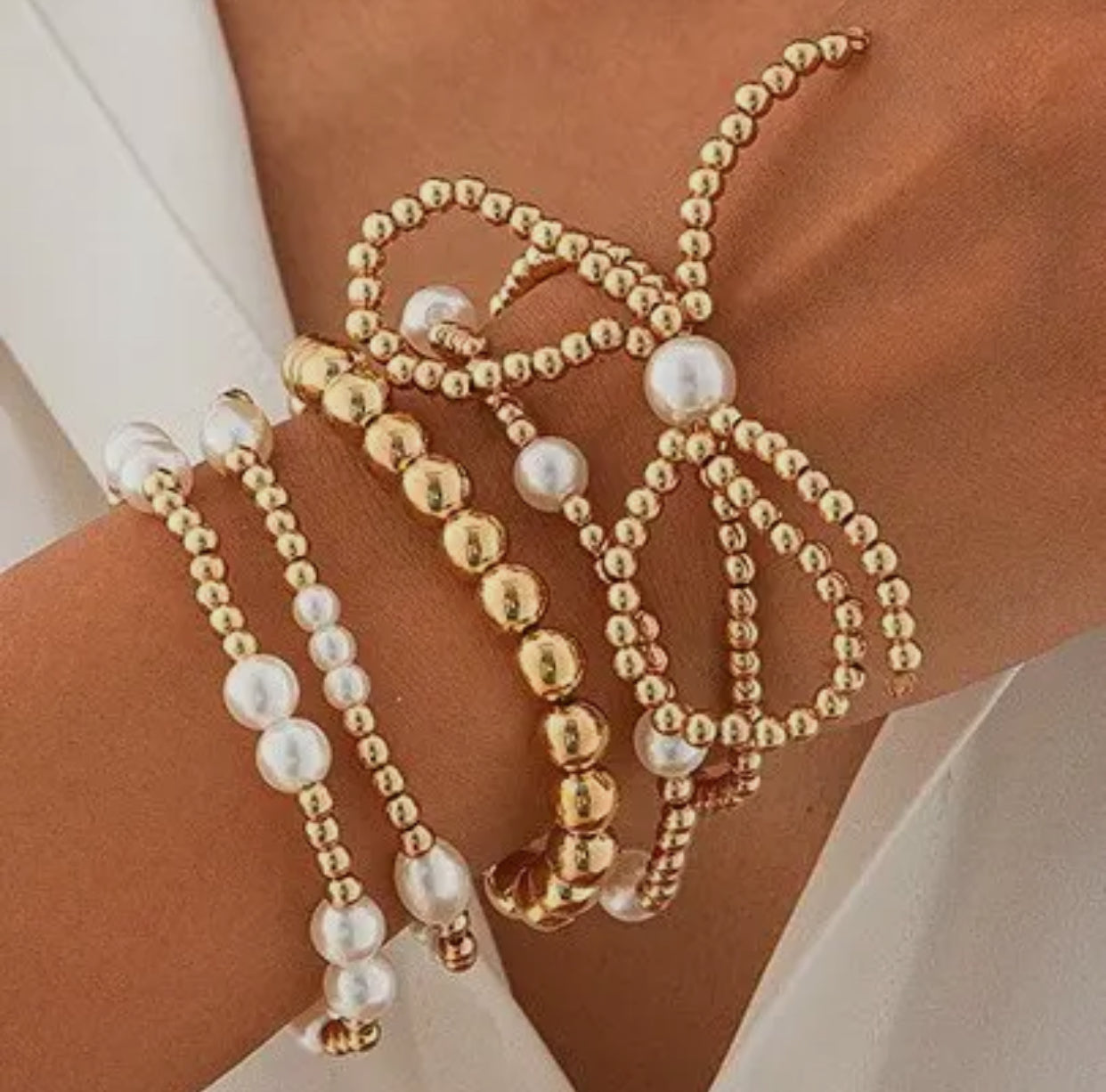 Gold Bow Bracelet