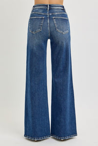 Risen Front V Dark Wash Jean