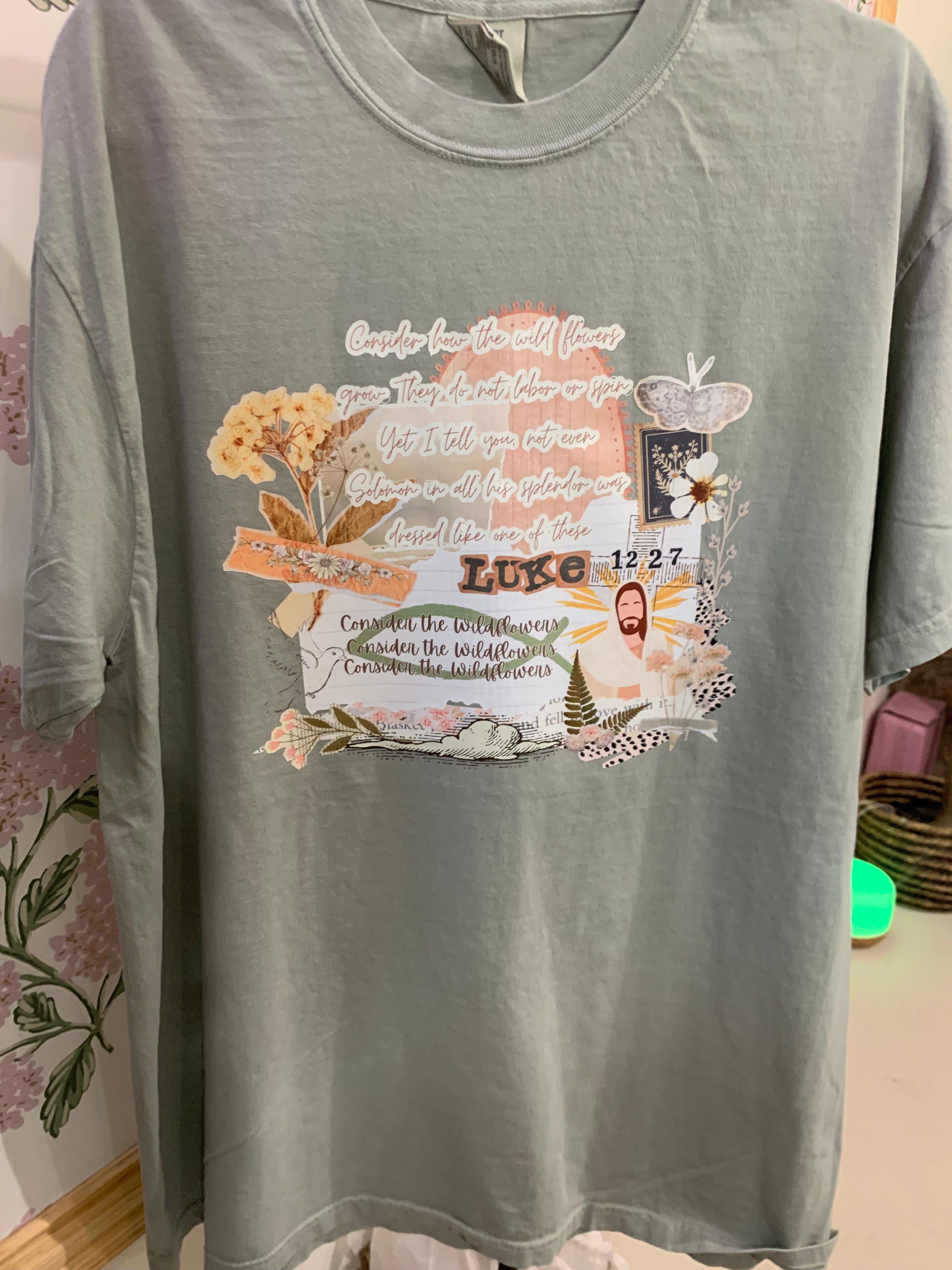 Graphic Tee- Luke 12:27