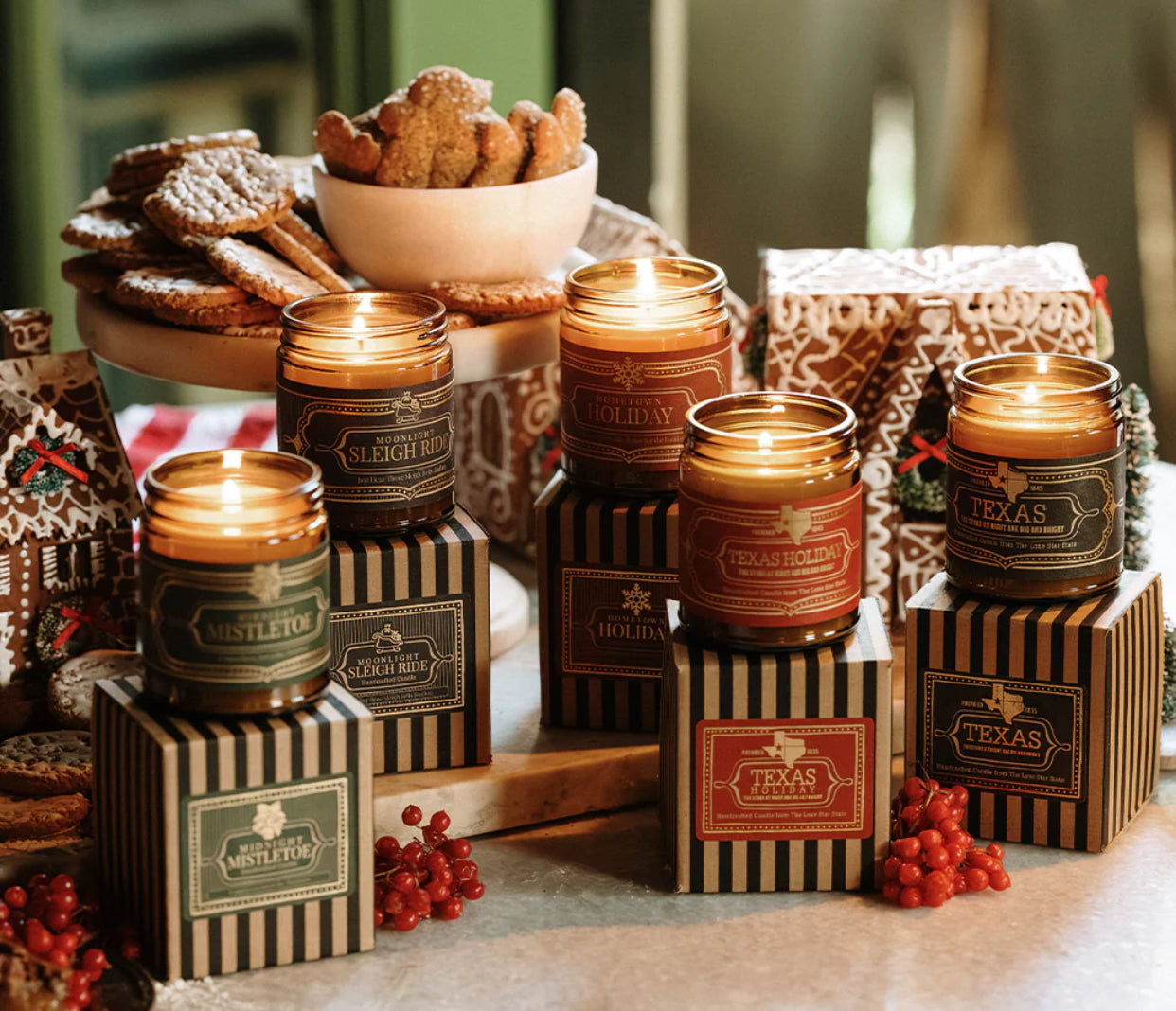 Jackson Vaughn Candle- Hometown Holiday