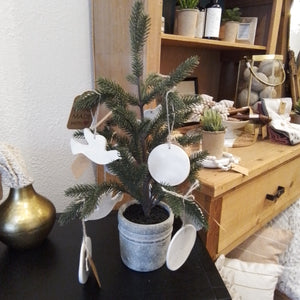 KNK103   hearth and hand  Christmas tree in pot