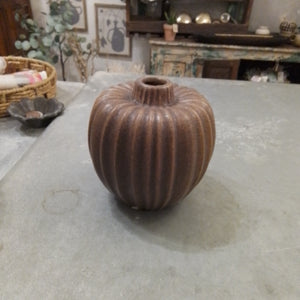 df4914 Small ribbon brown vase