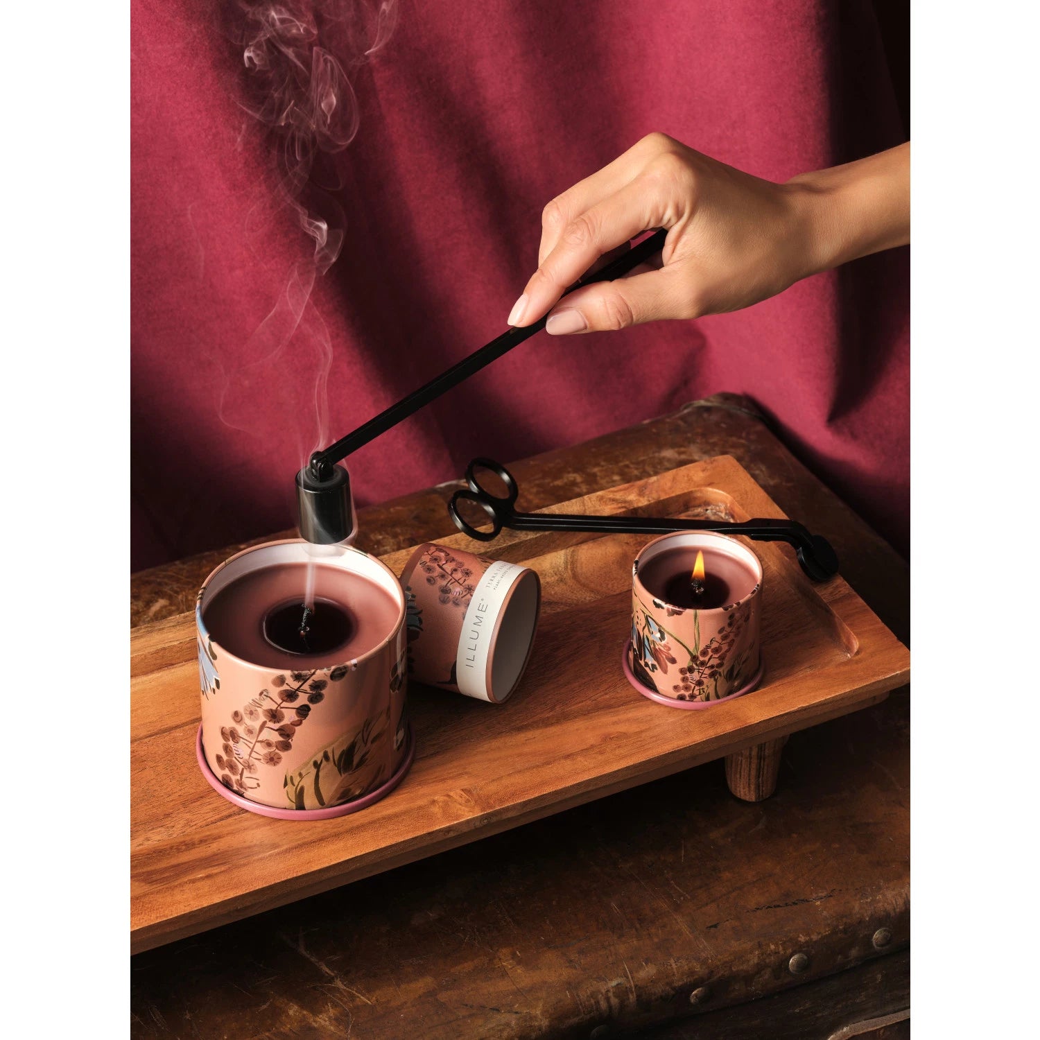 45350003000 Blk candle snuffer