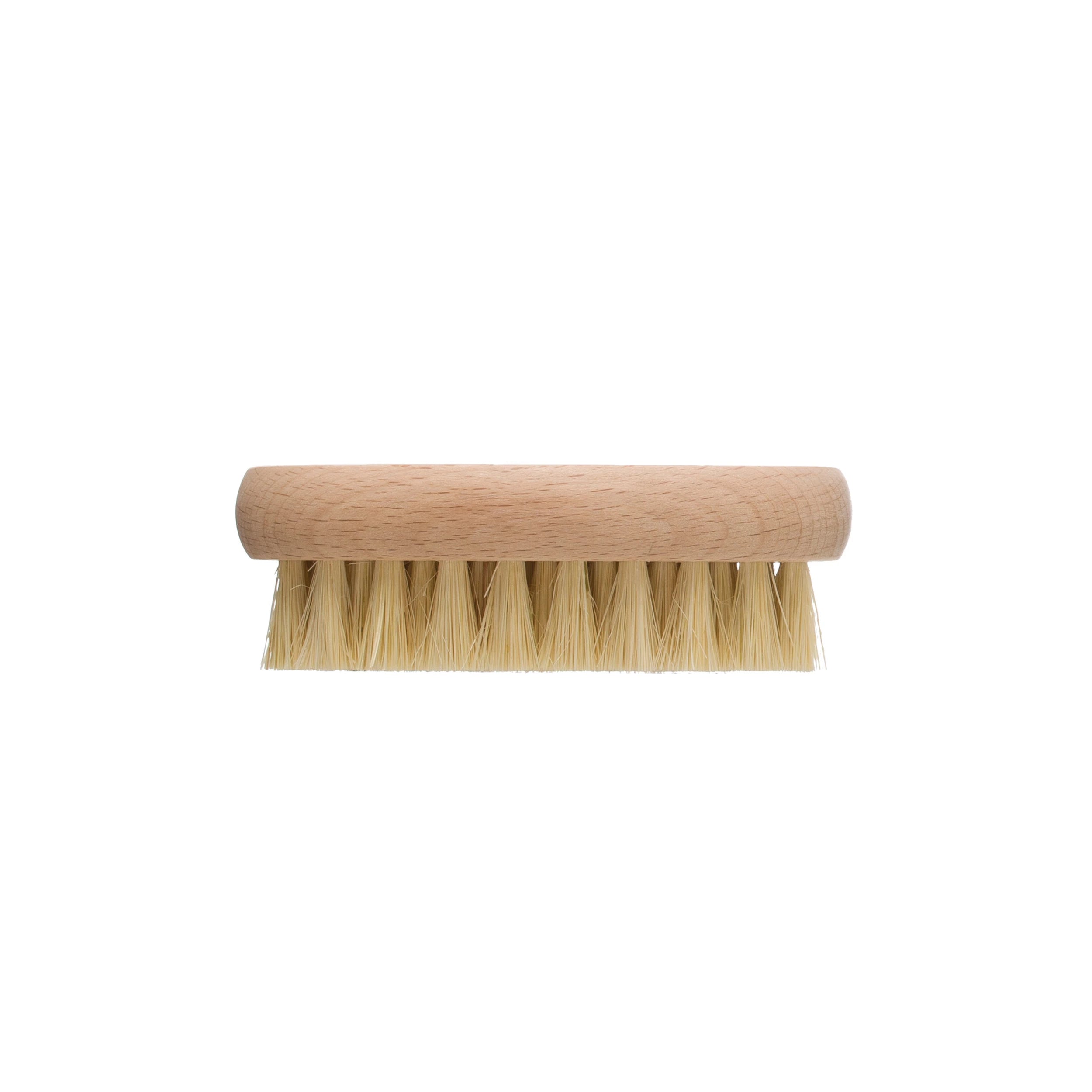 DF3014  Tampico and Beech Wood Vegetable Brush