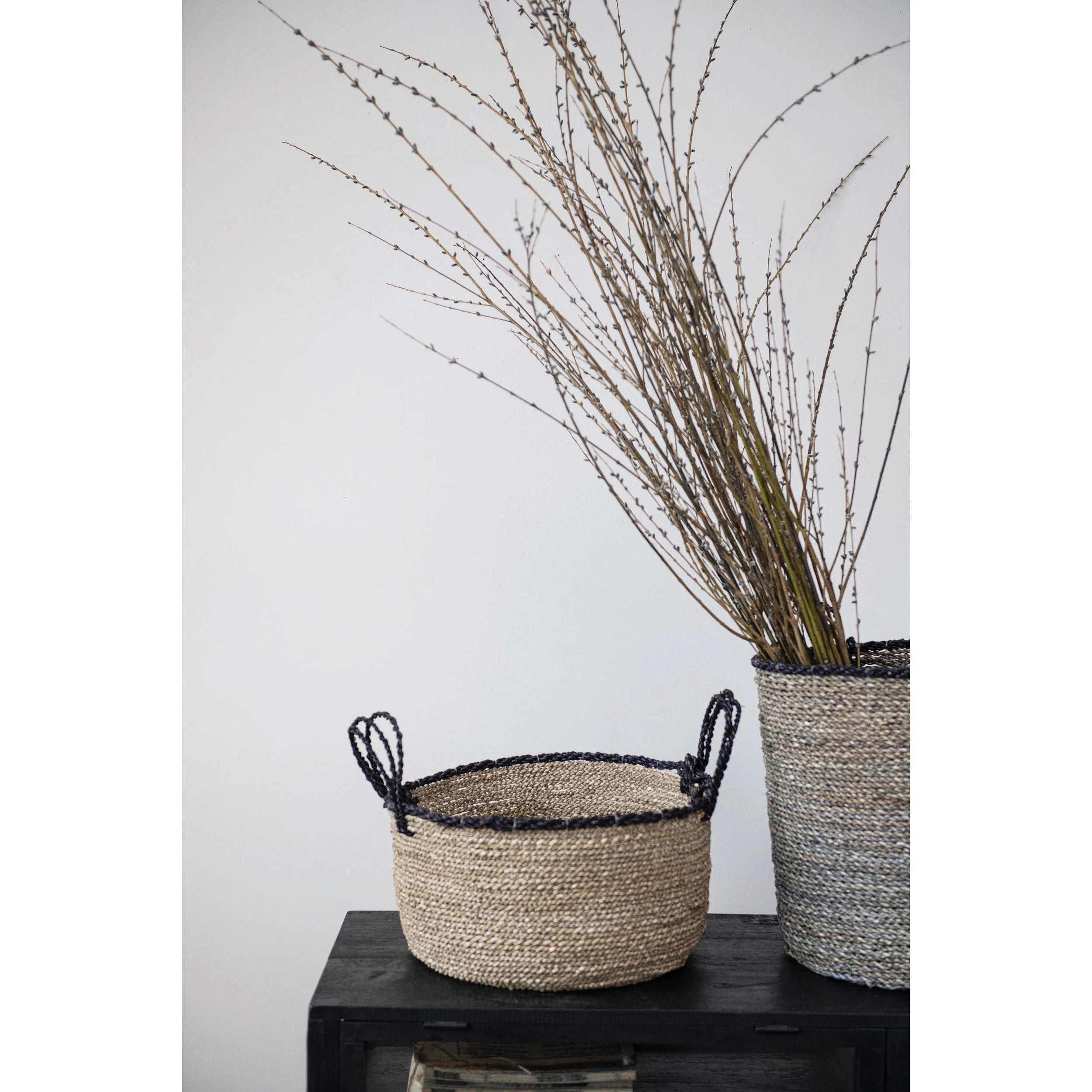 DF4686   Hand-Woven Seagrass Baskets with Handles